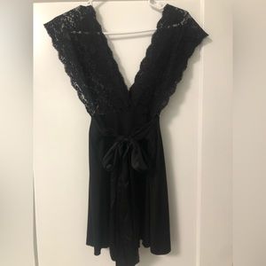 Ann Ferriday black top. Size L.